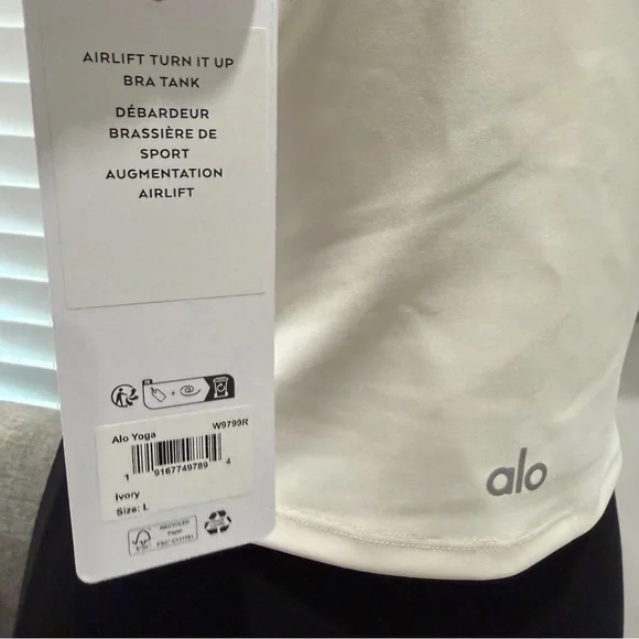 ***SOLD*** NWT ALO Yoga Airlift Turn It Up Bra Tank in Ivory Cream L - Picture 5 of 13
